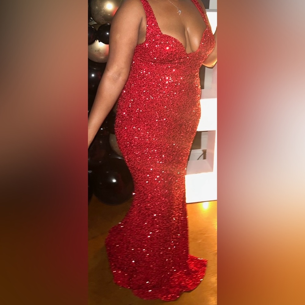 Elegant Red Sequin Dress